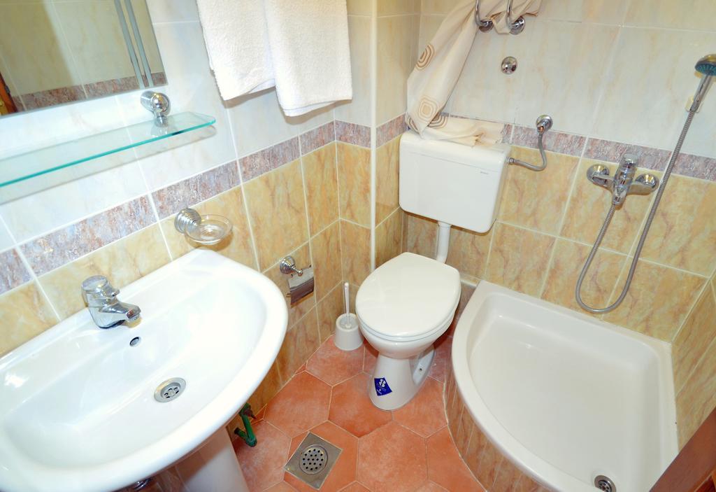 Guest House Villa Iva บุดวา ห้อง รูปภาพ