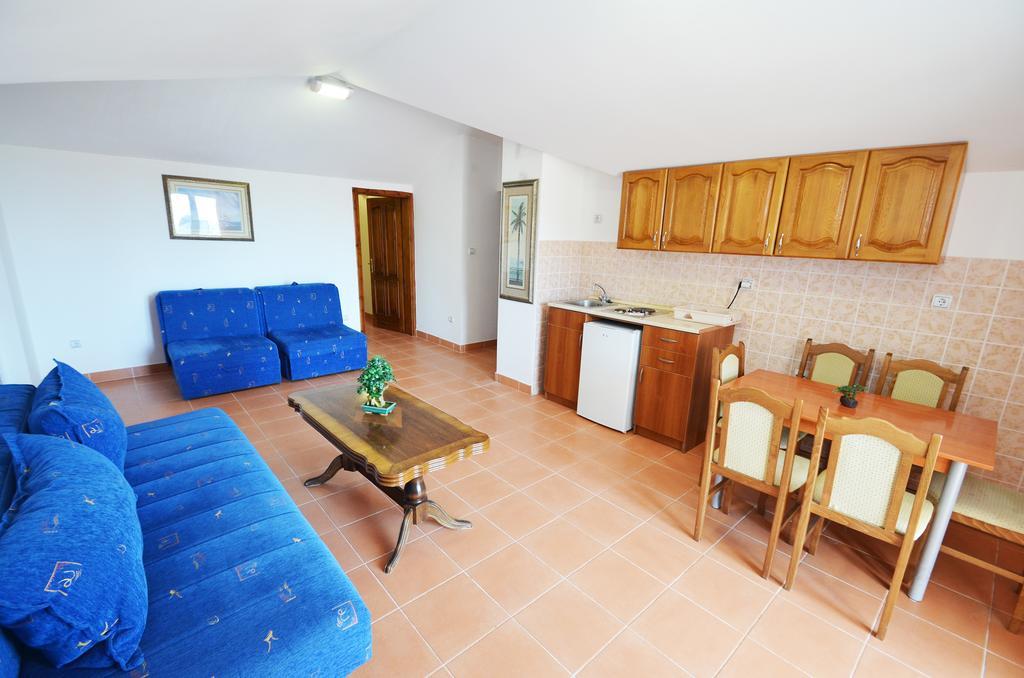Guest House Villa Iva บุดวา ห้อง รูปภาพ