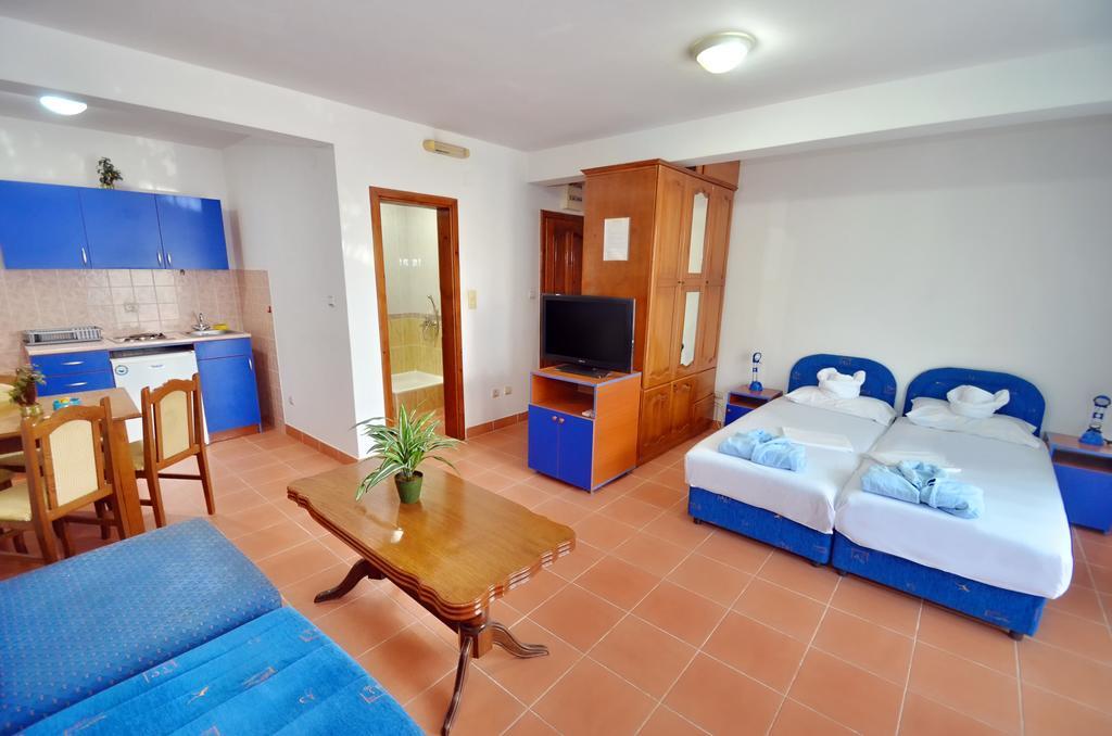 Guest House Villa Iva บุดวา ภายนอก รูปภาพ