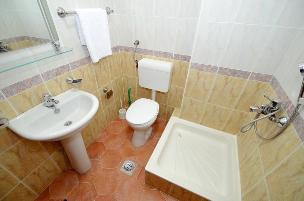 Guest House Villa Iva บุดวา ห้อง รูปภาพ