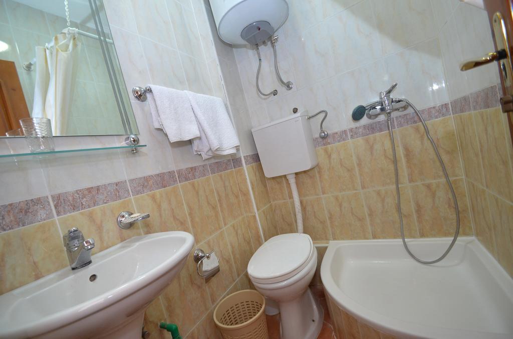 Guest House Villa Iva บุดวา ห้อง รูปภาพ